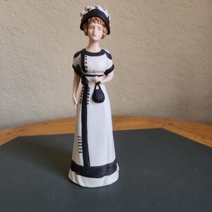 Vintage Wedgwood The Hyde Park Collection Victoria Porcelain Figurine